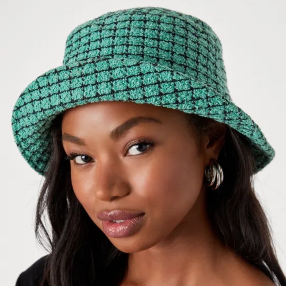 NEW Lulus Plaid Bucket Hat
